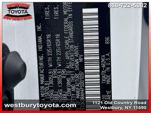 Used 2023 Toyota Highlander XLE image 23