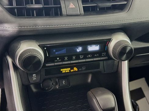 Certified 2022 Toyota RAV4 LE image 13