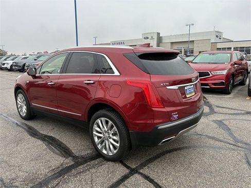 Used 2019 Cadillac XT5 Platinum image 6