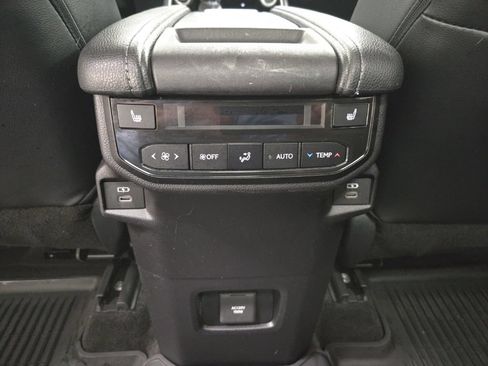 Used 2024 Toyota Grand Highlander AWD image 52