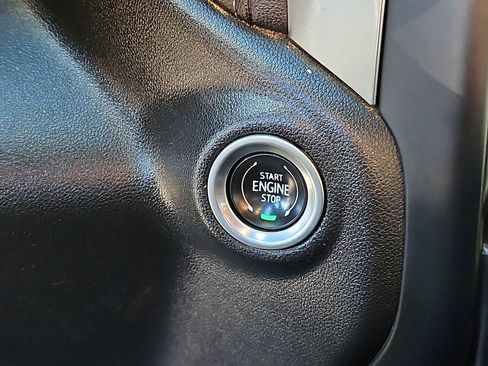 Used 2023 Chevrolet Silverado 2500 LT w/ Convenience Package image 21