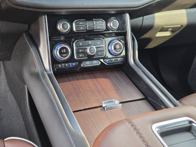 Used 2023 GMC Yukon XL Denali Ultimate AWD/4WD image 33