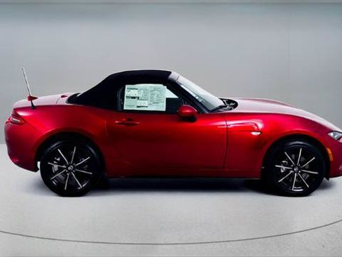 New 2026 MAZDA MX-5 Miata Grand Touring w/ Weather Package RWD image 8