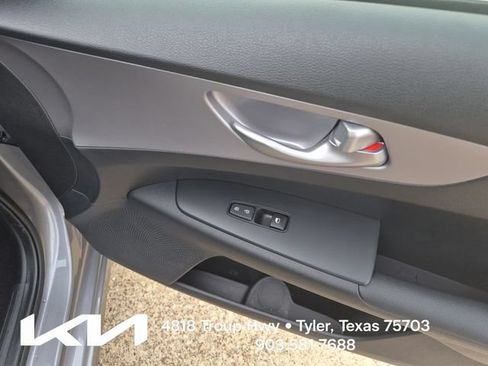 Certified 2023 Kia Forte LXS w/ LXS Technology Package FWD image 12