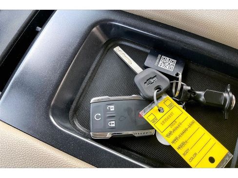 Used 2018 Chevrolet Silverado 1500 LTZ w/ LTZ Plus Package AWD/4WD image 14