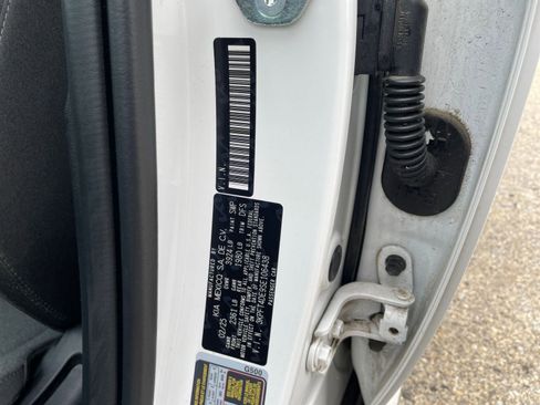 Used 2025 Kia K4 LXS image 28