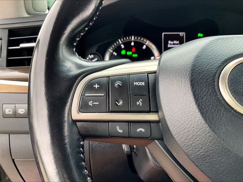 Used 2019 Lexus LX 570 4WD w/ Luxury Package image 21