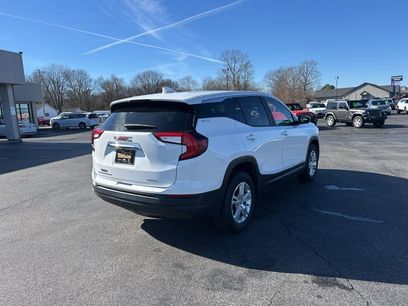 Used 2024 GMC Terrain SLE