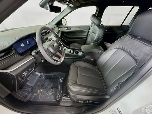 New 2026 Jeep Grand Cherokee Limited AWD/4WD image 21