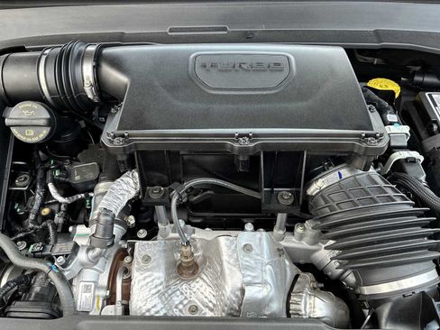 Certified 2024 Jeep Compass Limited w/ Sun and Sound Group AWD/4WD image 18