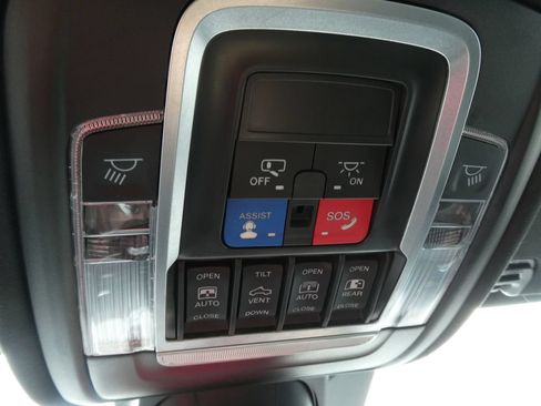 Used 2022 RAM 1500 Big Horn AWD/4WD image 28