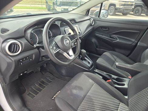 Used 2021 Nissan Versa S w/ Electronics Package FWD image 11