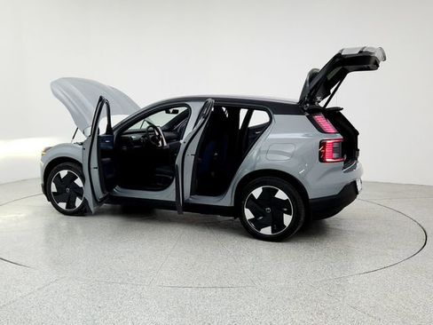 New 2026 Volvo EX30 Plus image 12