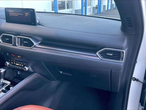 Used 2024 MAZDA CX-5 Carbon Edition image 16