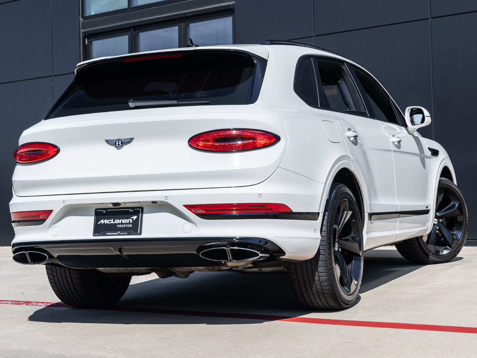 Used 2021 Bentley Bentayga AWD/4WD image 8