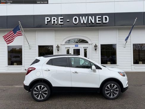 Used 2022 Buick Encore Preferred w/ Safety Package AWD/4WD image 4