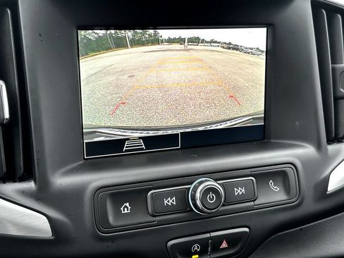 Used 2024 GMC Terrain SLE AWD/4WD image 15