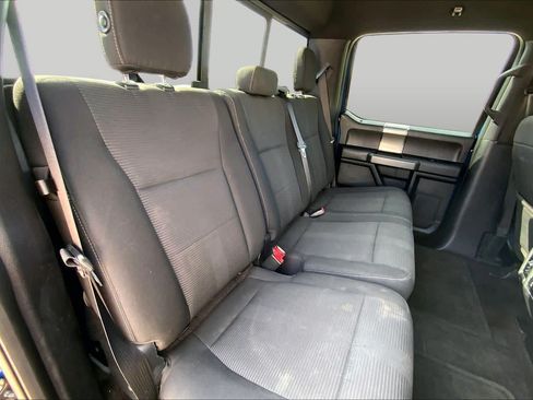 Used 2017 Ford F150 XLT w/ Equipment Group 302A Luxury AWD/4WD image 18