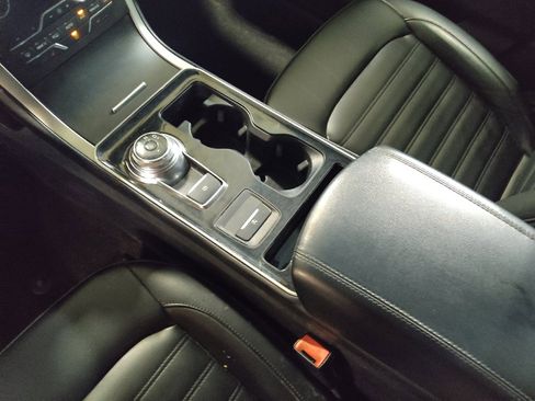 Used 2019 Ford Edge SEL w/ Equipment Group 201A FWD image 26