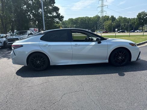 Used 2024 Toyota Camry XSE FWD image 6