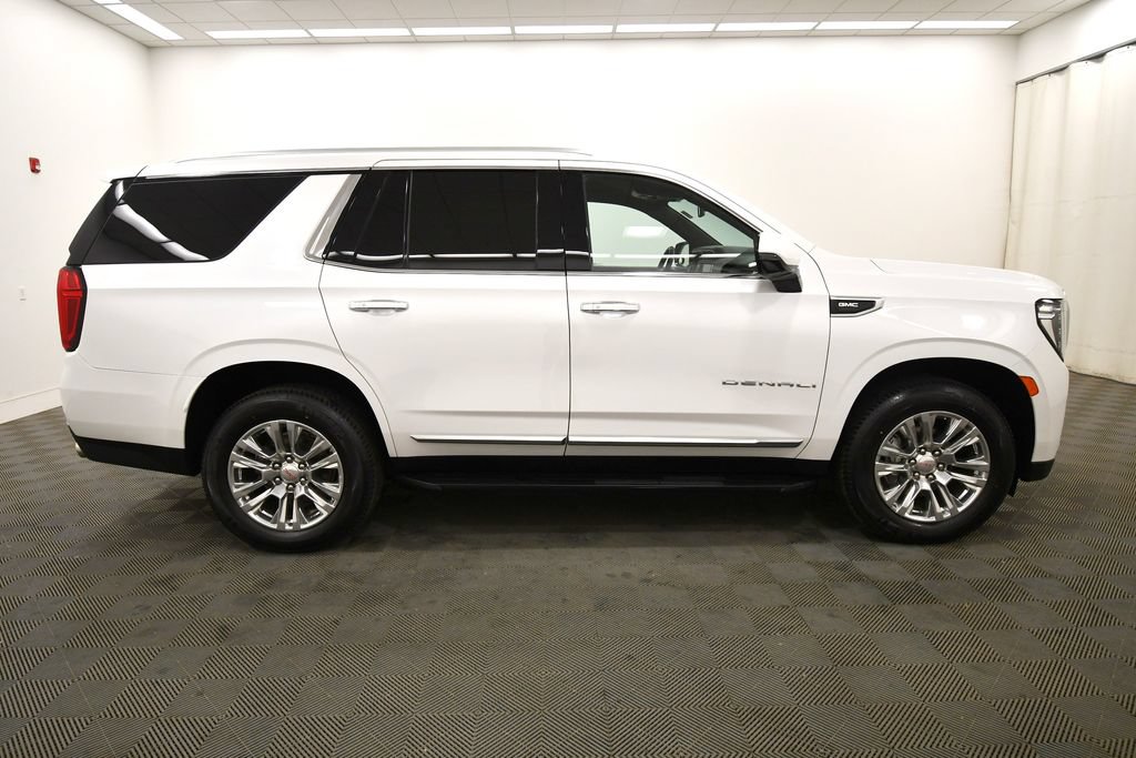 Used 2022 GMC Yukon Denali AWD/4WD image 9