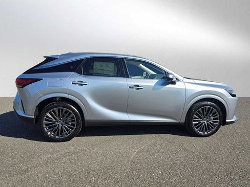 New 2026 Lexus RX 450h Luxury image 2