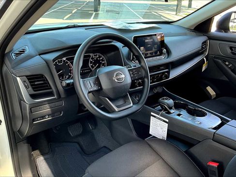 New 2026 Nissan Rogue S image 8