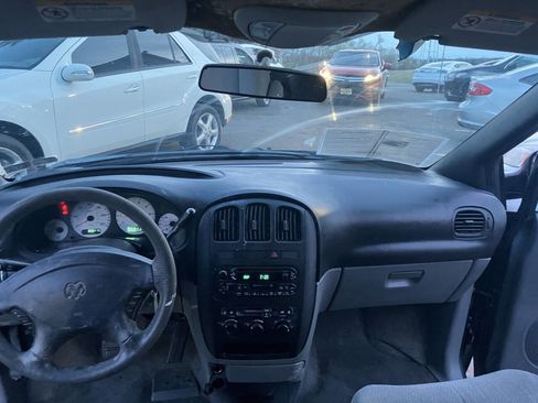 Used 2004 Dodge Grand Caravan SE w/ Popular Equipment Group FWD image 18