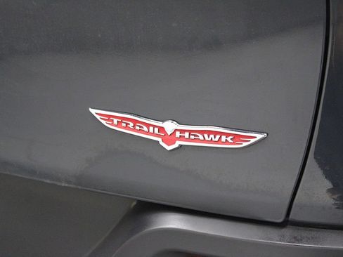 Certified 2017 Jeep Cherokee Trailhawk w/ Comfort/Convenience Group AWD/4WD image 42