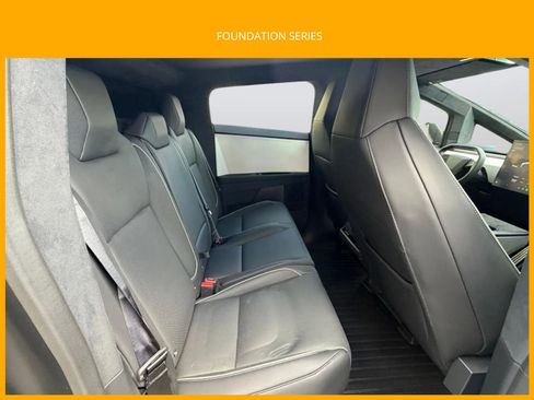 Used 2024 Tesla Cybertruck AWD Crew Cab image 10