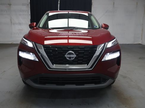 Used 2023 Nissan Rogue SV AWD/4WD image 2