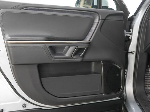 Used 2024 Rivian R1S Adventure AWD/4WD image 20