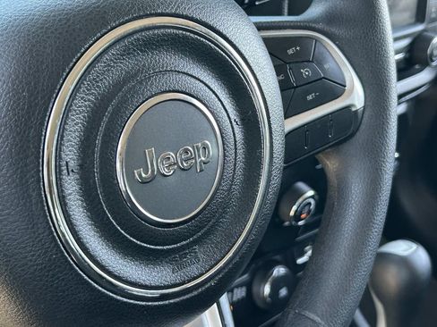 Used 2019 Jeep Renegade Sport w/ Sport Appearance Group AWD/4WD image 26