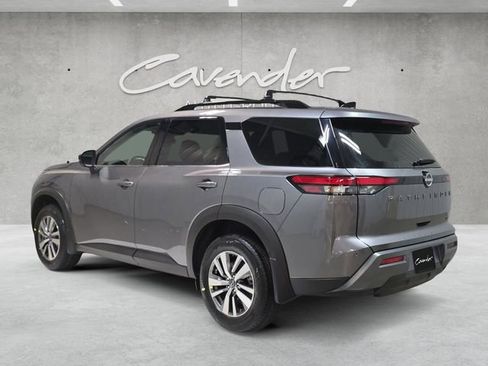 New 2026 Nissan Pathfinder SL image 14