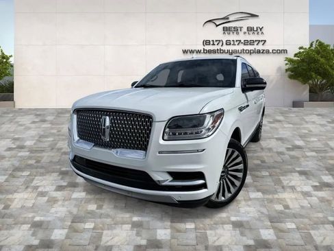 Used 2020 Lincoln Navigator L Reserve w/ Luxury Package image 3