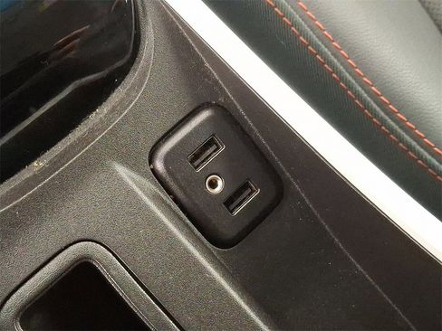 Used 2018 Chevrolet Bolt Premier w/ Driver Confidence II Package image 26