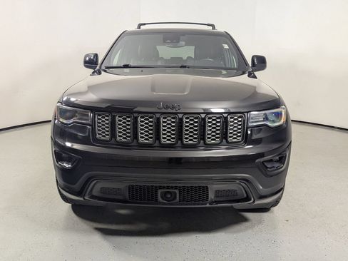 Used 2022 Jeep Grand Cherokee Laredo X RWD image 2
