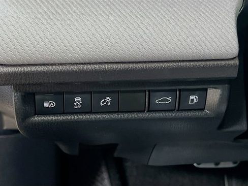 Used 2025 Toyota Camry SE w/ Convenience Package AWD/4WD image 10