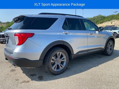 Used 2023 Ford Explorer XLT w/ Equipment Group 202A AWD/4WD image 6