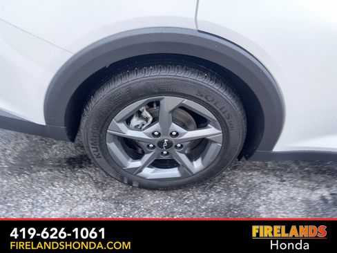 Used 2025 Kia K4 LXS image 33