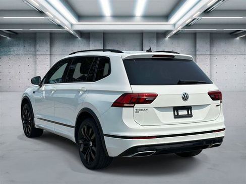 Used 2021 Volkswagen Tiguan SE R-Line AWD/4WD image 6