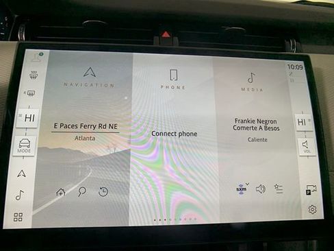 Certified 2025 Land Rover Discovery Sport Dynamic SE image 19