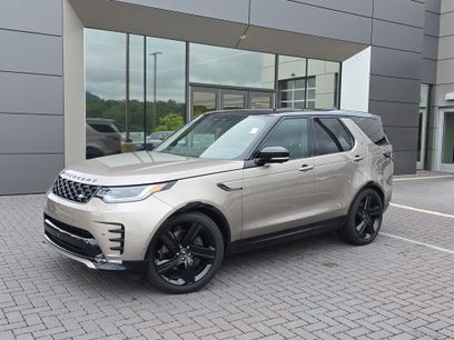 Certified 2025 Land Rover Discovery Dynamic SE