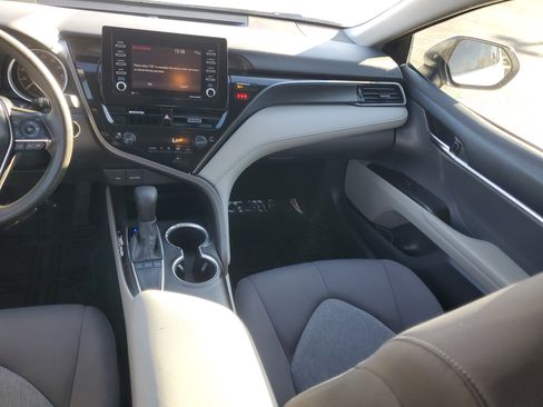 Certified 2022 Toyota Camry LE image 13