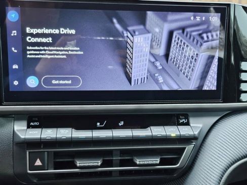 Used 2025 Toyota Camry SE w/ Multimedia Upgrade Package image 34