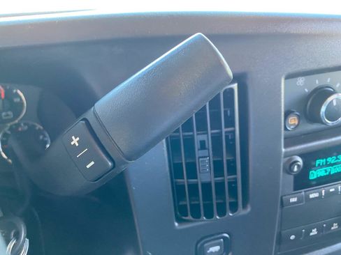 Used 2021 Chevrolet Express 2500 RWD image 49