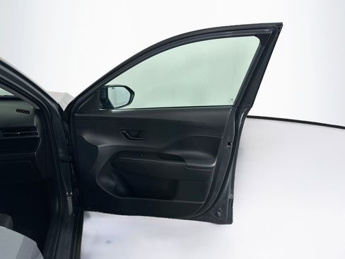 Used 2025 Hyundai Kona SEL FWD image 33