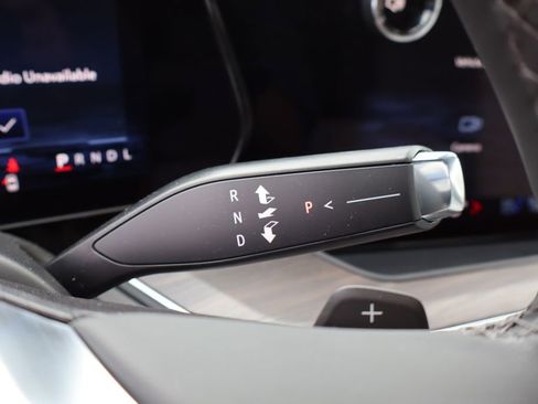 New 2025 Chevrolet Suburban Premier image 18