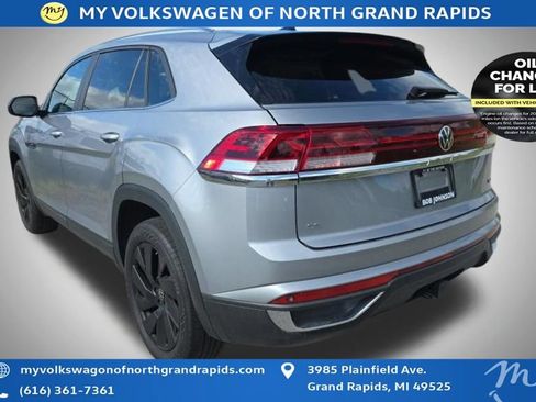 Used 2024 Volkswagen Atlas Cross Sport SE AWD/4WD image 42