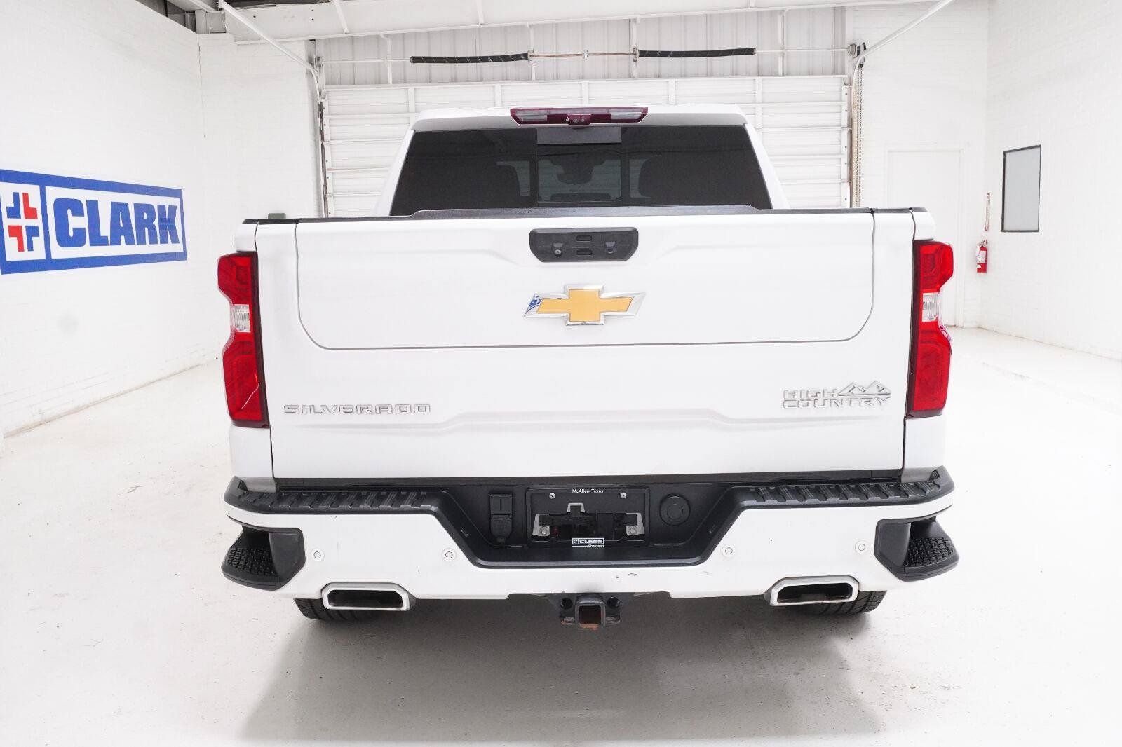 Used 2023 Chevrolet Silverado 1500 High Country w/ High Country Premium Package AWD/4WD image 34